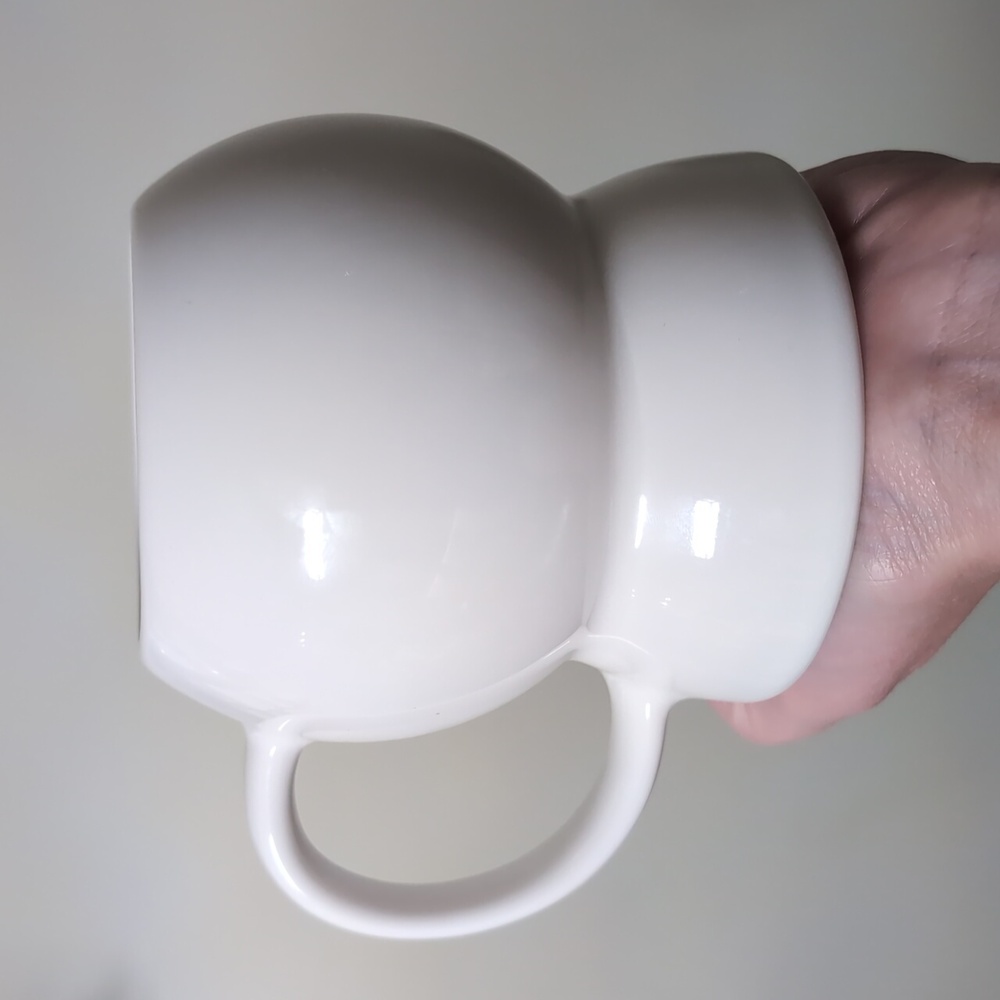Viral 🎥 Starbucks White Bearista Bear Mug with SB Logo, 2025 Holiday Collection - Picture 3 of 4